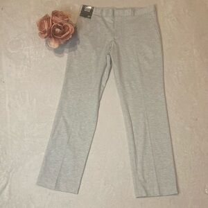 J.FERRAR NWT Size 32x30 Light Gray Slim 360 Flat Front Stretch Knit Pants